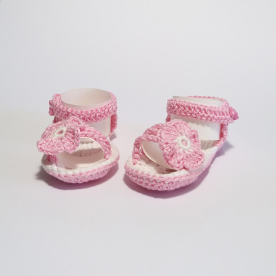 Pink baby sandals with flower